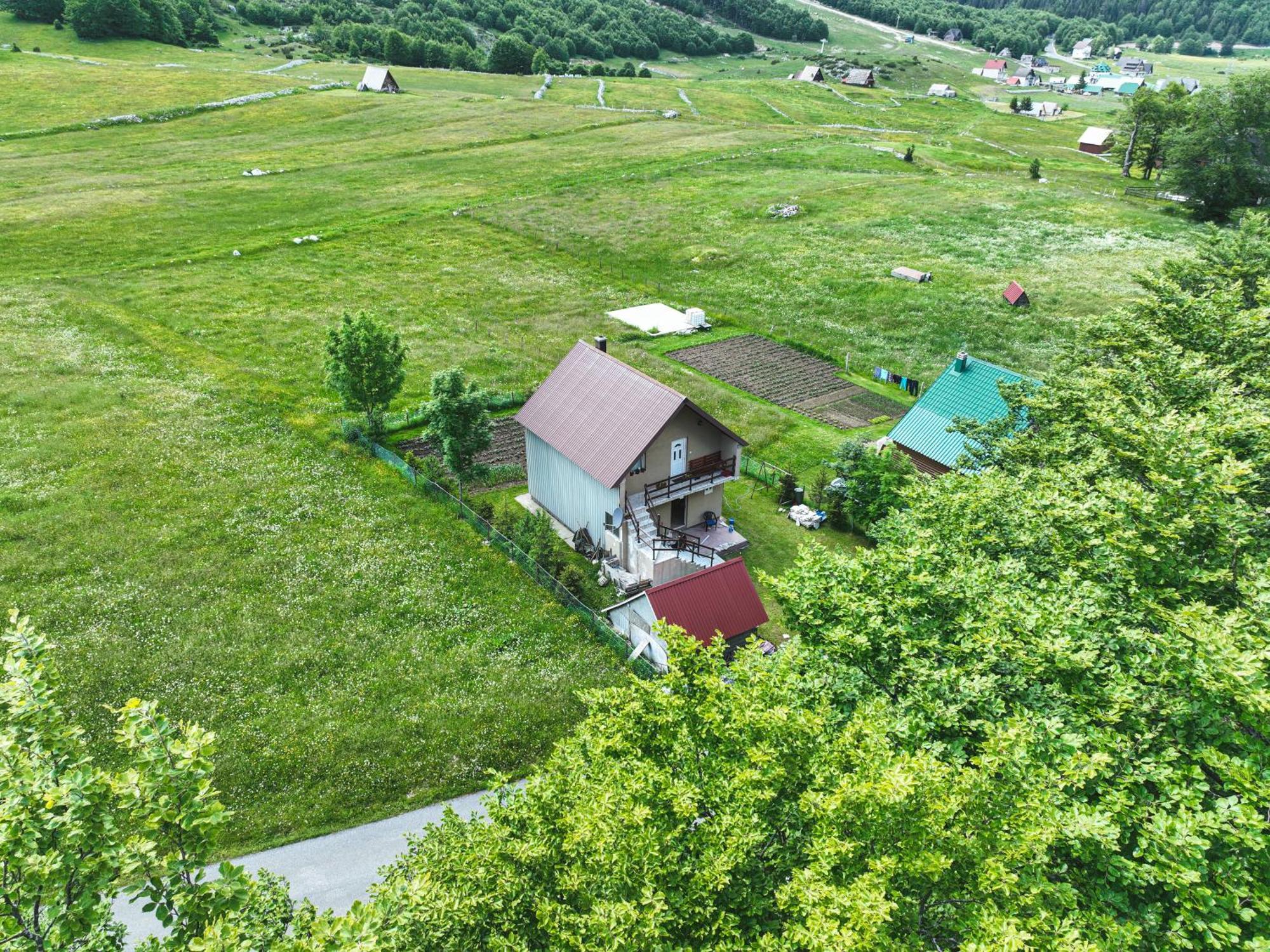 Guest House Višnja Žabljak Extérieur photo